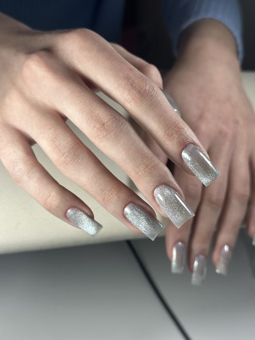 Модель на маникюр/наращивание