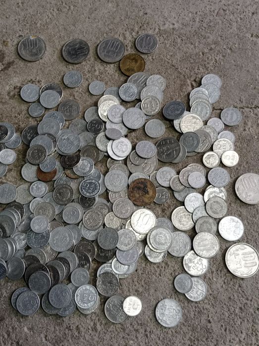 Monezi 100/50 /25/15 vechi