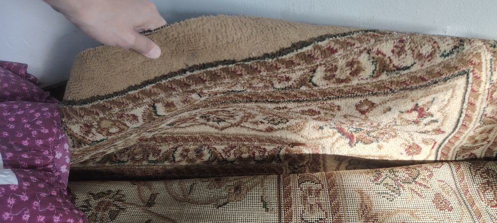 Продам ковёр 2*4