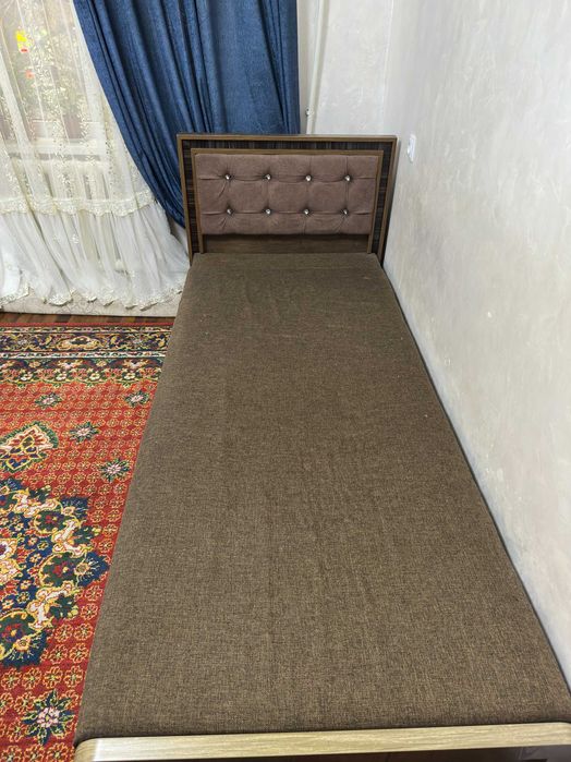 Кровать односпальная с механизмом сундук