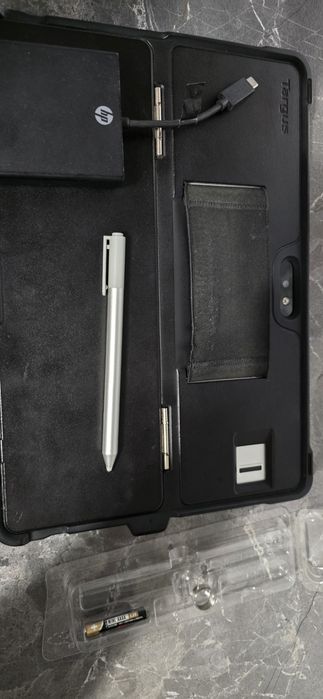Ноутбук HP elite core m5-6Y57 /8gb