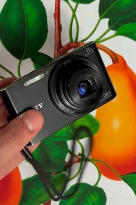 Продам компактный фотоаппарат Sony DSC-W830