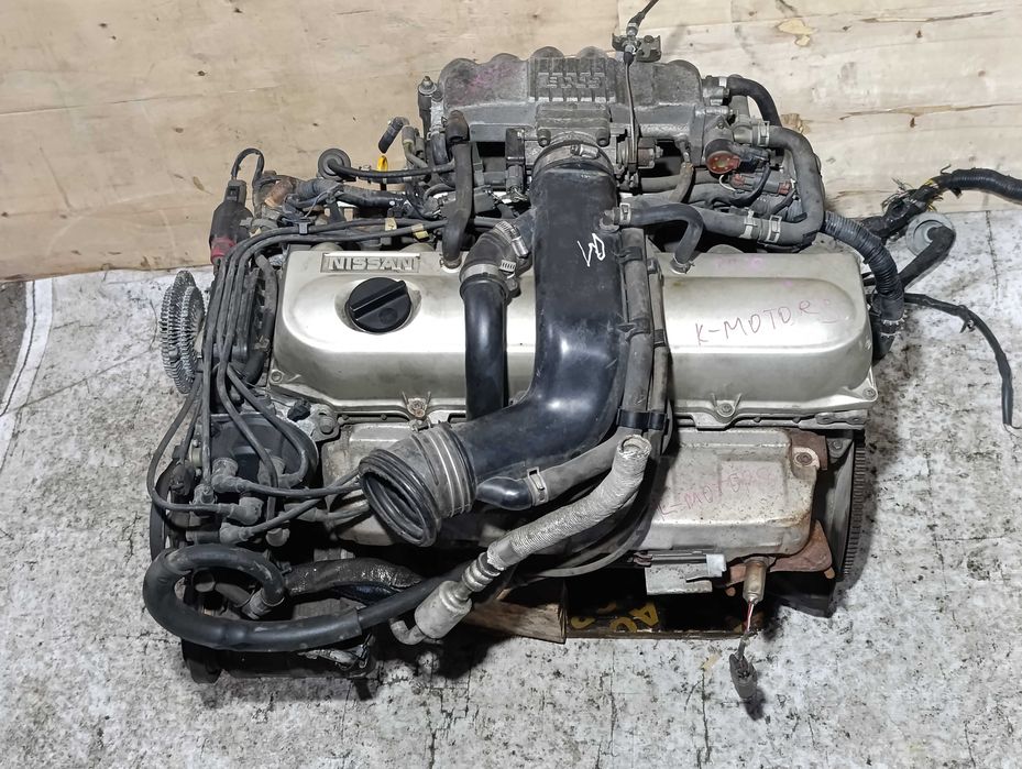 Двигатель RB20 RB20E 2.0 трамблерный Nissan Laurel Skyline Ниссан РБ20