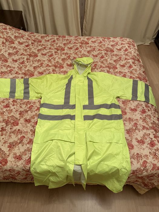 Продам плащь дождивик!