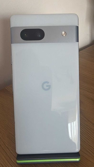 Google Pixel 7a Aspect: 10/10 fără zgârieturi Funcționează impecabil, fără defecte ascunse
