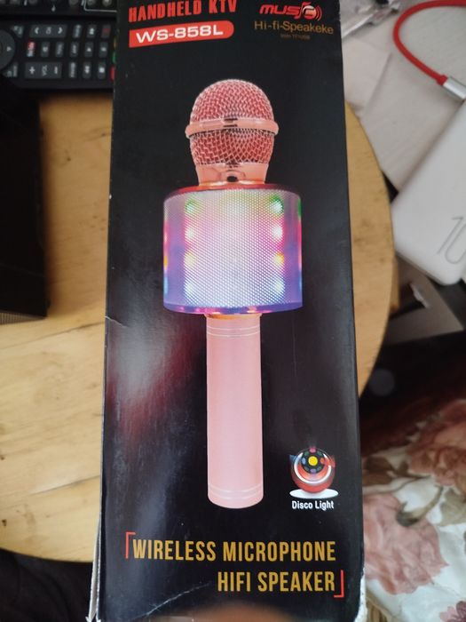 Продается микрофон.