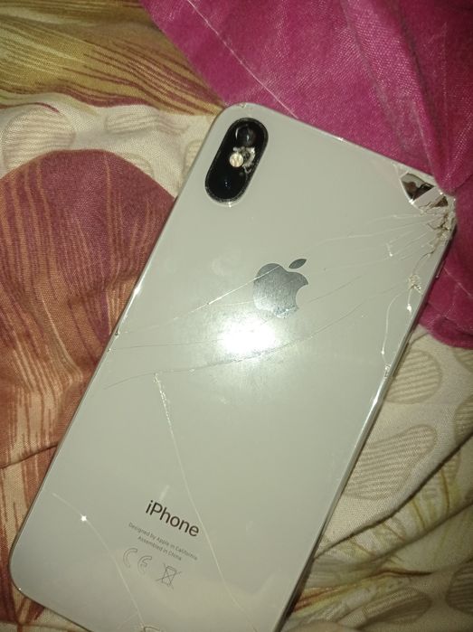 iPhone x  Pentru piese