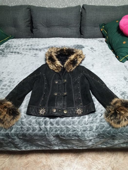 Зимняя Дублёнка Б/У 20000 тысяч.