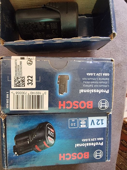 Bosch acumulator 12v.