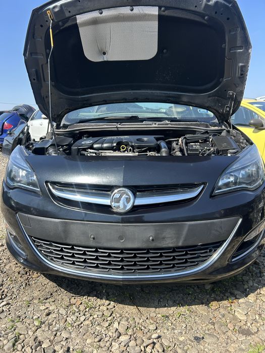 Stop dreapta pe aripă Opel Astra J 2014 facelift hatcback