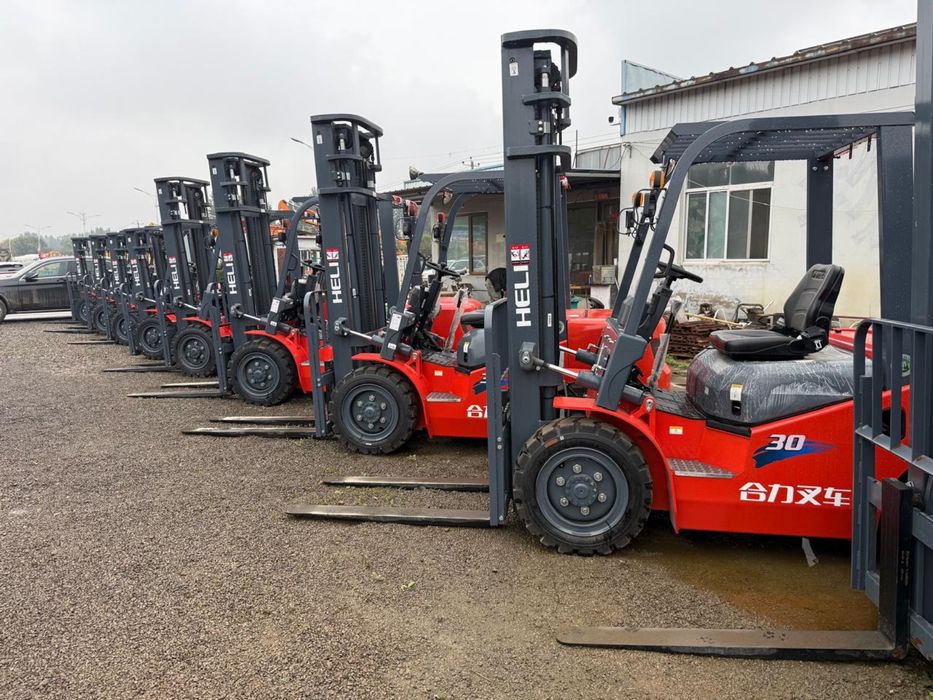 Вилочный погрузчик