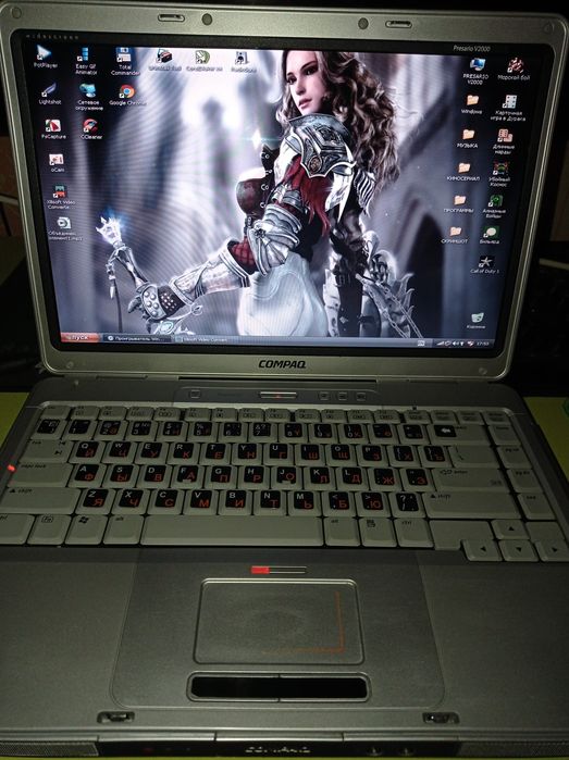 Ноутбук Compaq V 2000