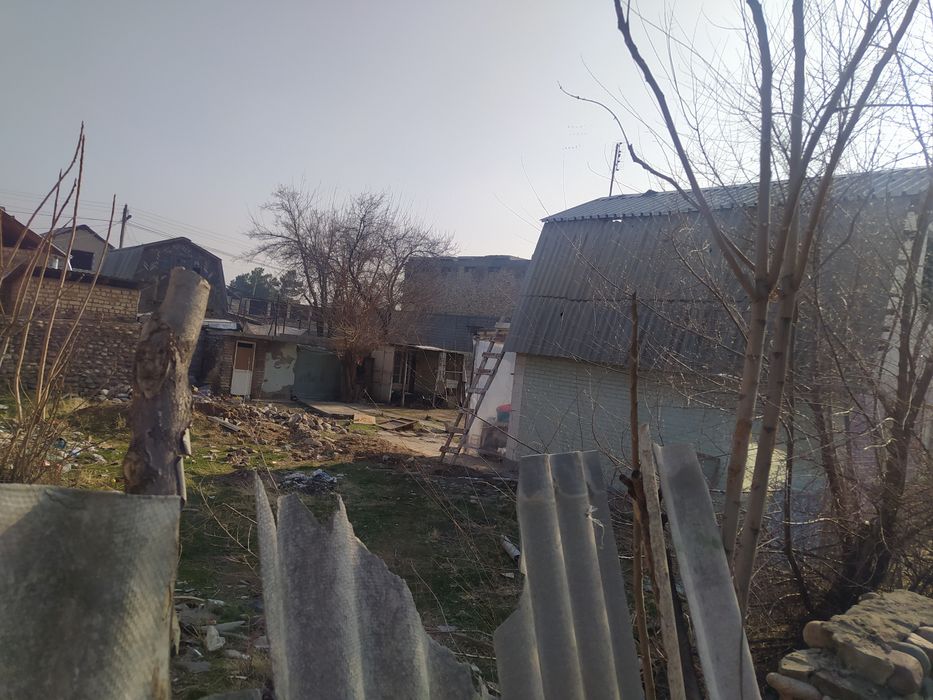 Дача учун ер сотилади ховли сфатида яшасахам булади