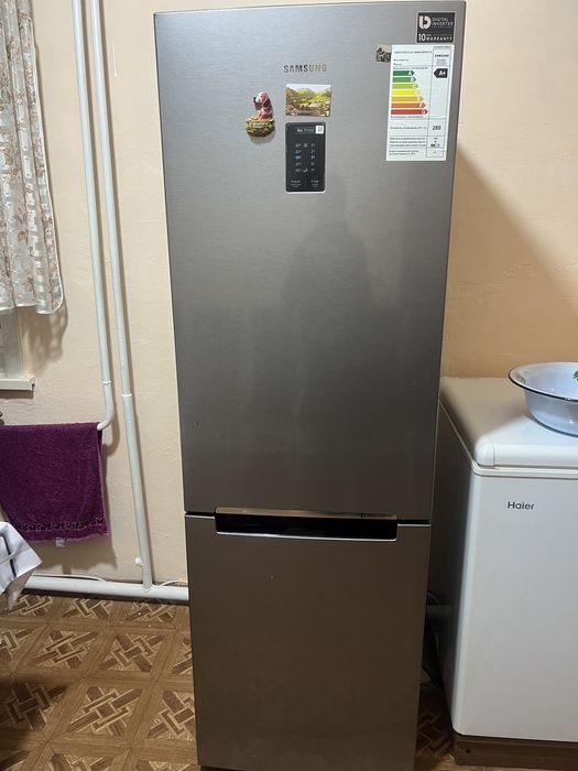 Холодильник samsung продается