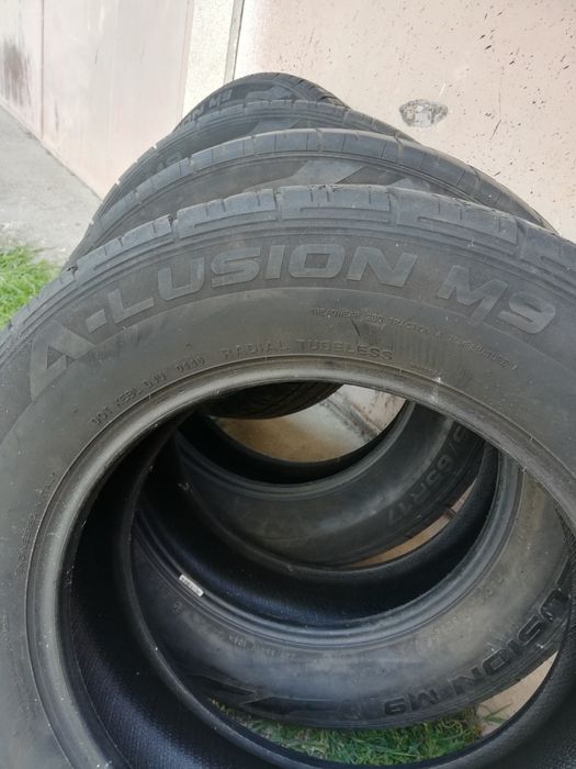 Гуми 225 65 17 летни за джип 4 броя