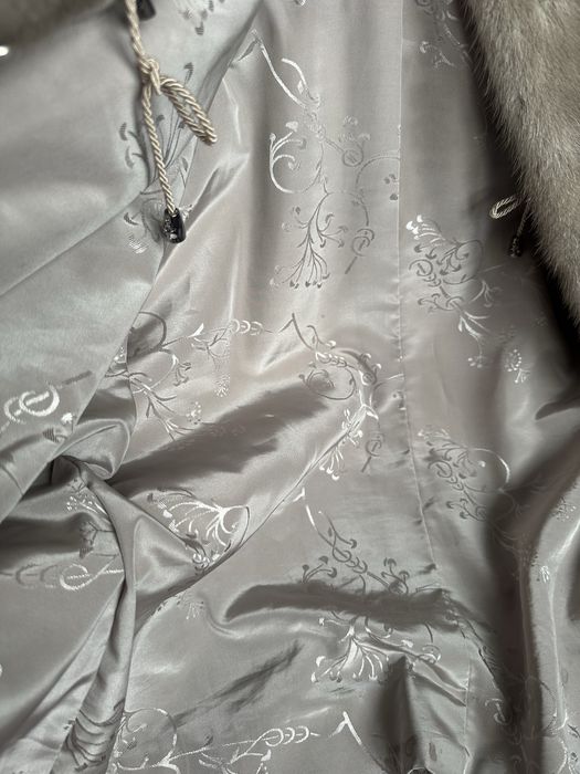 Тез арада Норковая шуба сатылады