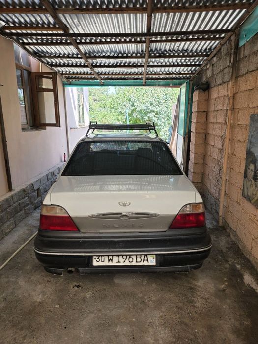 Продаеься Нексия 1 2003 года.