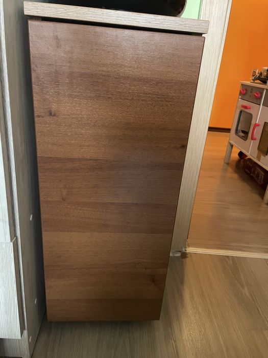 Легло с подматрачна рамка, матрак и 2 нощни шкафчета