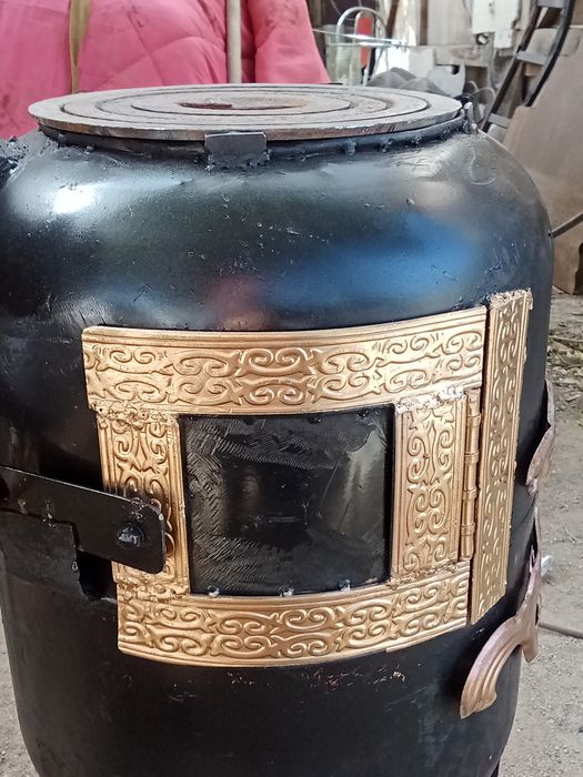 Мангал 3 в однм каптилня