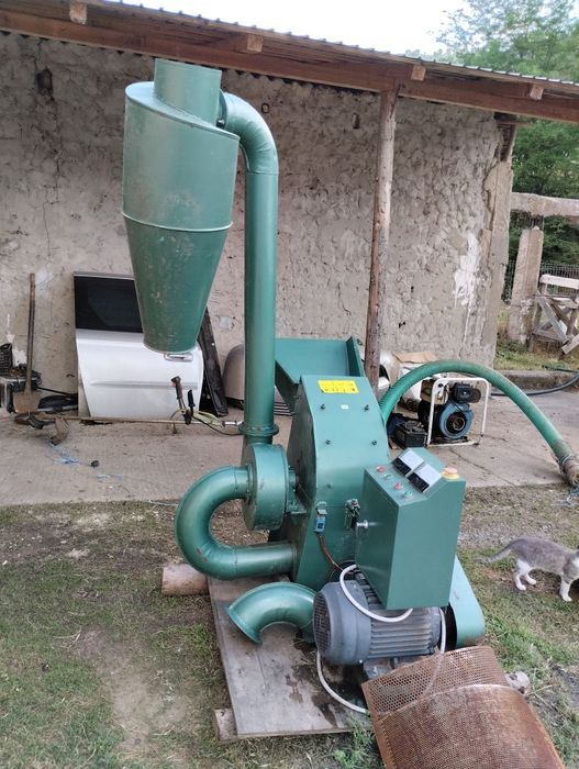 Moară profesională cu ciclon