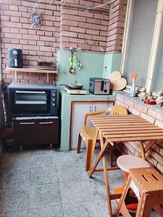 Тристаен апартамент център