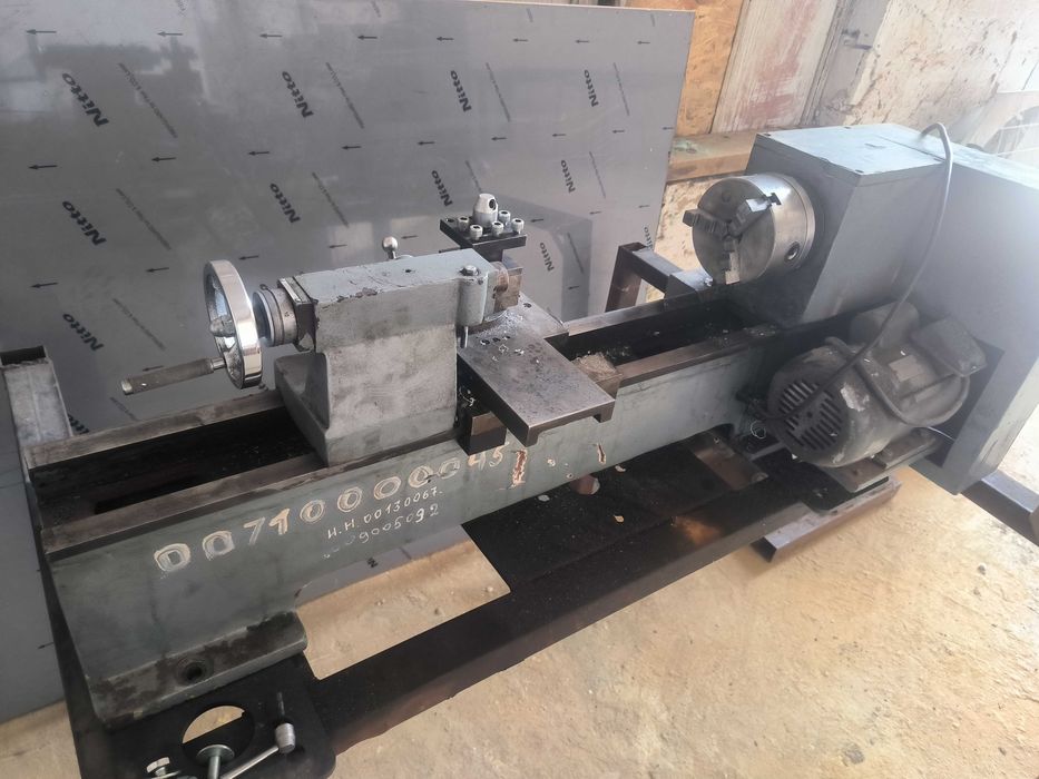 Настольный токарный станок CJ0625