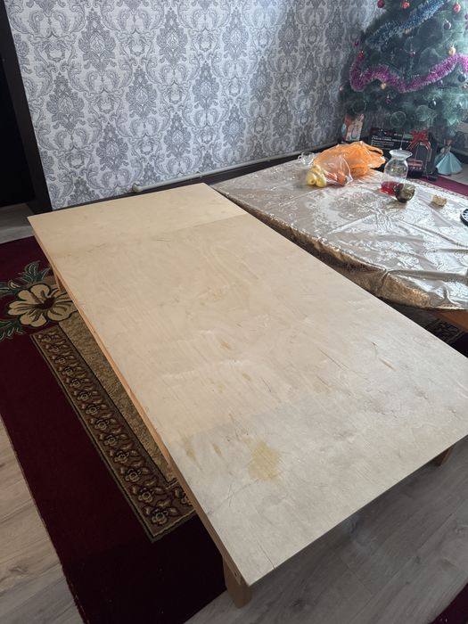 Стол қонақ күткенге