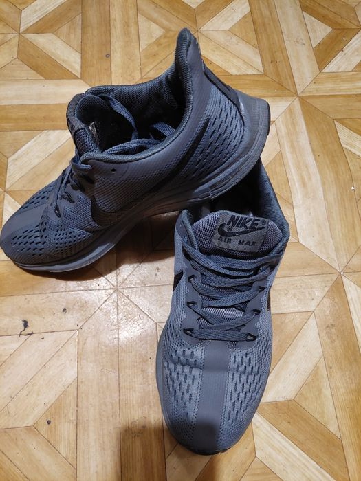 Кроссовки ,,NIKE,,