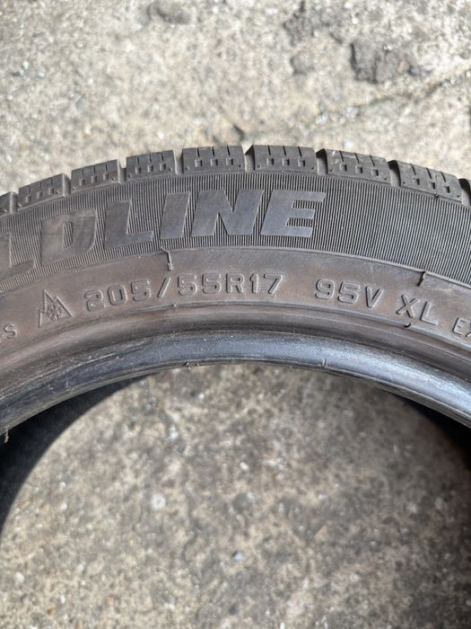 205/55/17 всесезонни GoldLine
