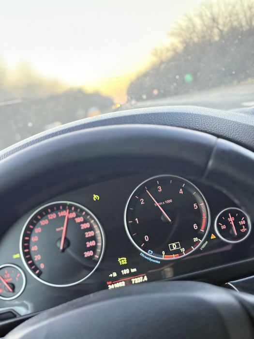 Vand/Schimb cu semiremorca basculabila BMW seria 5 f10 525xDrive 218cp