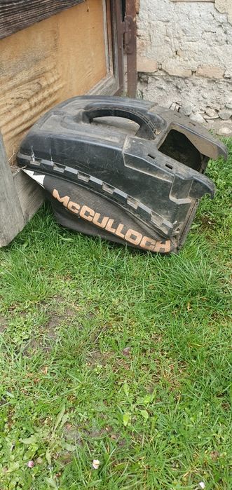 Masina de tuns iarba pe benzina, cu tractiune McCulloch. Motocoasa