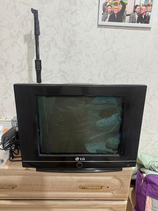 Продам телевизор
