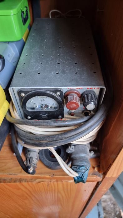 Зарядное устройство аккумуляторов автомобиля