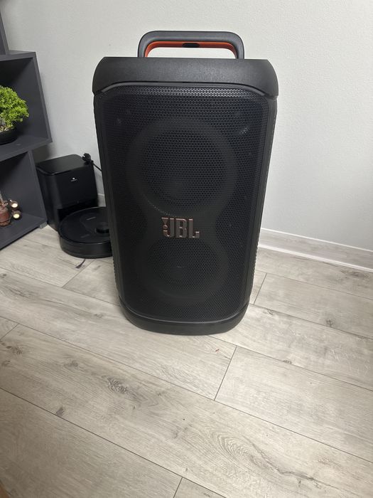 Vand urgent boxa portabila jbl aproape noua