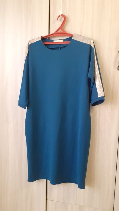 Продаются платье, разные виды