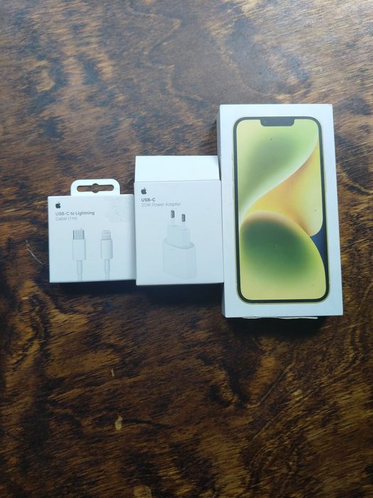 Продам iPhone 14
