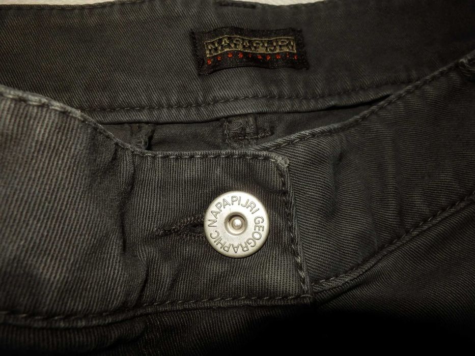 Pantaloni NAPAPIJRI originali (dama S/M) PRET REDUS --> LICHIDARE STOC