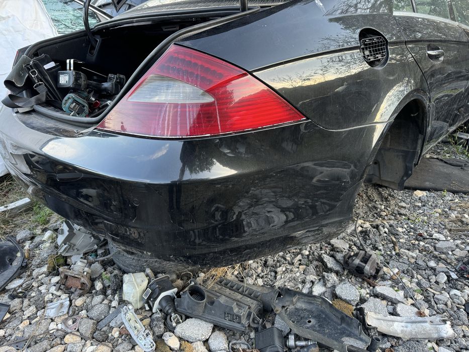 Задна броня Мерцедес CLS facelift и преди фейслифт 05-11 год.