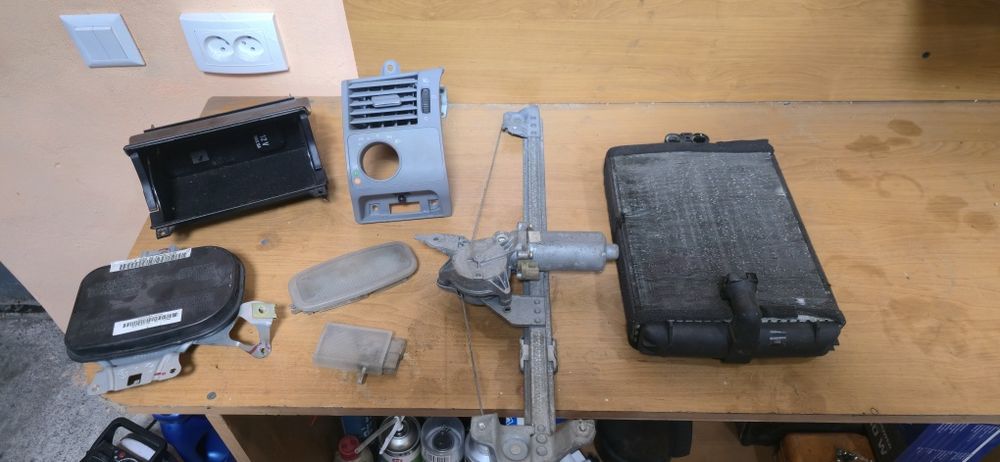 Запчасти мерседес w210