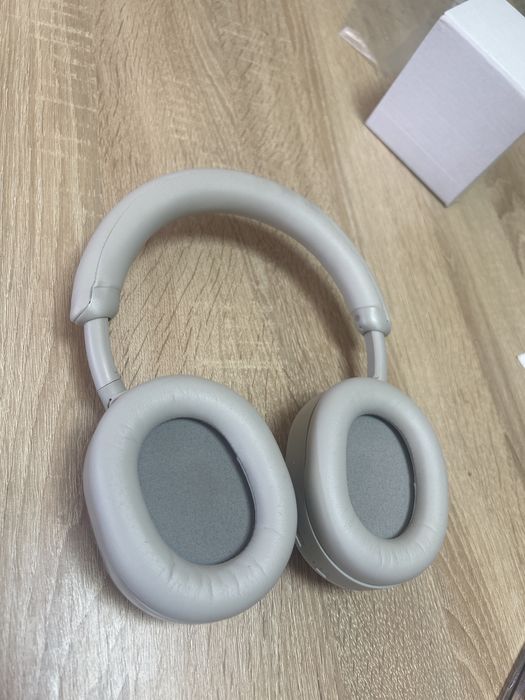 Продам наушники SONY XM5