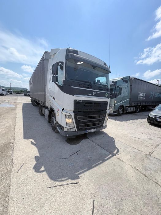 Vand cap tractor Unic proprietar volvo euro 6 2015 sau 2016