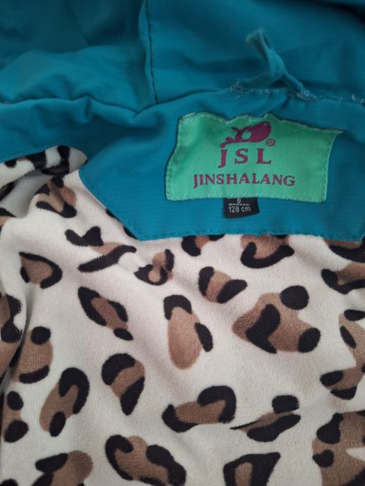 Продам детскую курточку