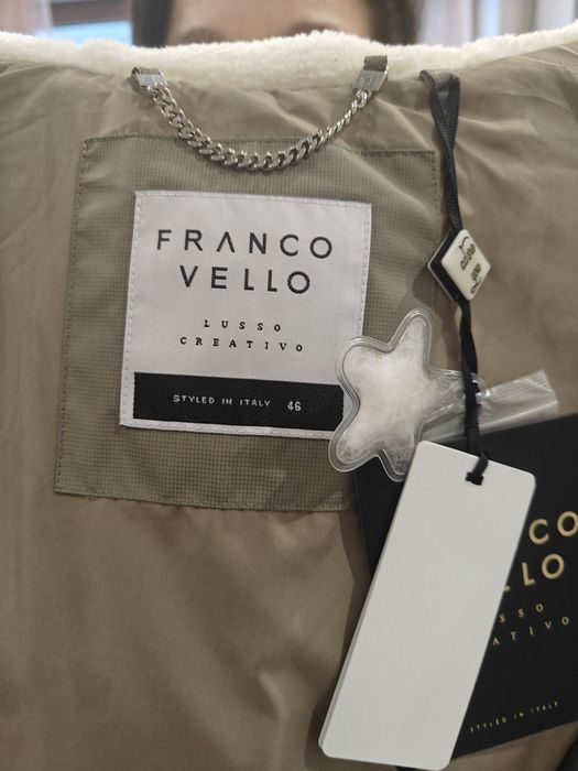 Зимний пуховик женский