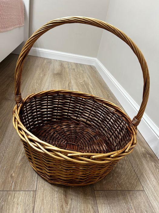 Плетеная корзина