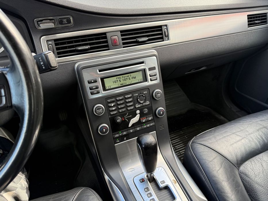 Volvo S80 4000 avans si 3000 in 3 luni rate