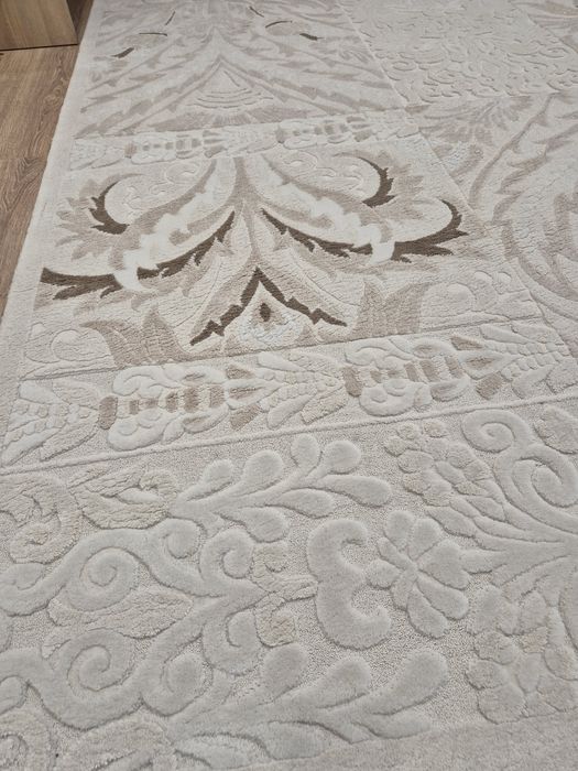 Продам отличный ковёр 3х2м