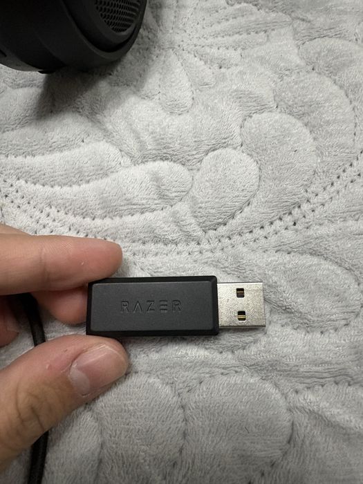 Casti Razer Nari Essentials