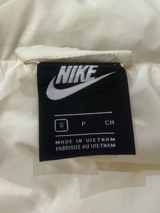 Уникално дълго зимно яке на Nıke