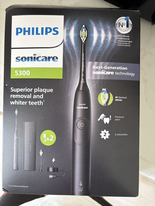 Продавам електрическа четка за зъби PHILIPS