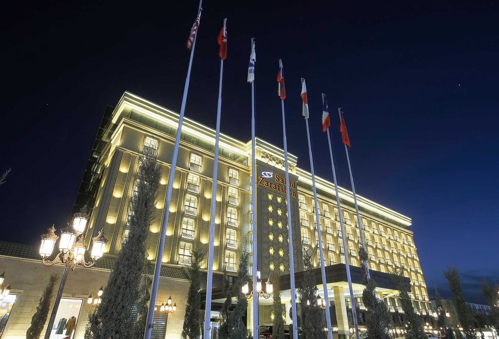 Фасадное освещения